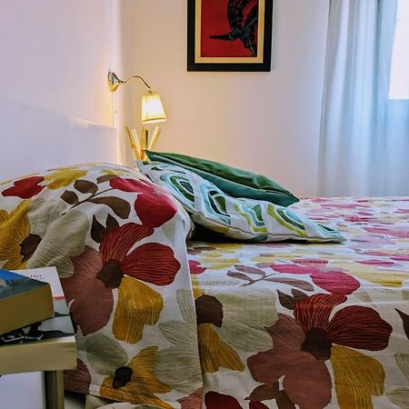 Appartamento Viale Puccini - Free Gated Parking - 3 Minutes From Center Lucca Bagian luar foto