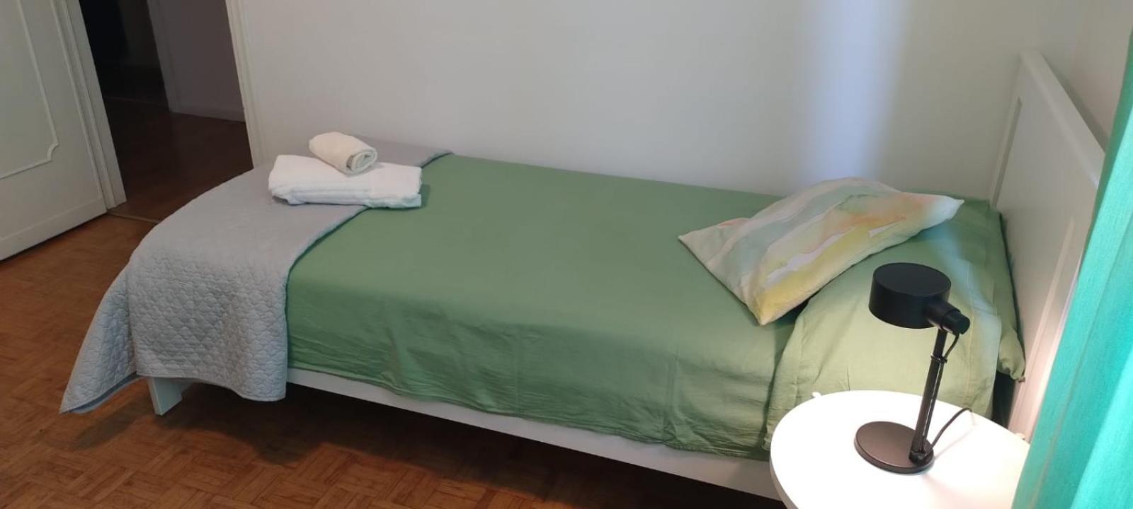 Appartamento Viale Puccini - Free Gated Parking - 3 Minutes From Center Lucca Bagian luar foto
